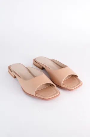 Aurora Square Toe Flat Sandals (Light Brown)