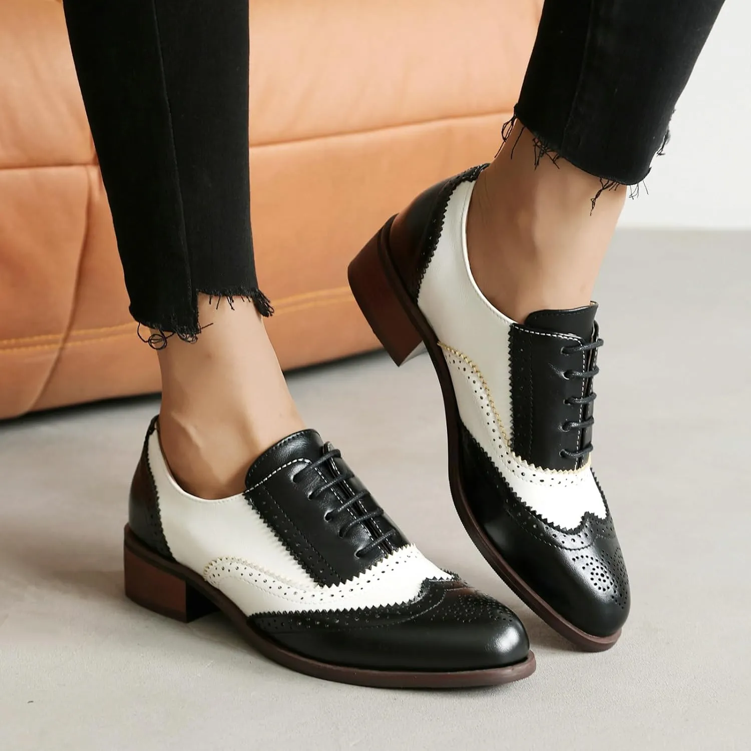 Betastella Womens Vintage Wingtip Lace Up Oxfords Chunky Low Heel Round Toe Pumps Brogue Oxford Shoes