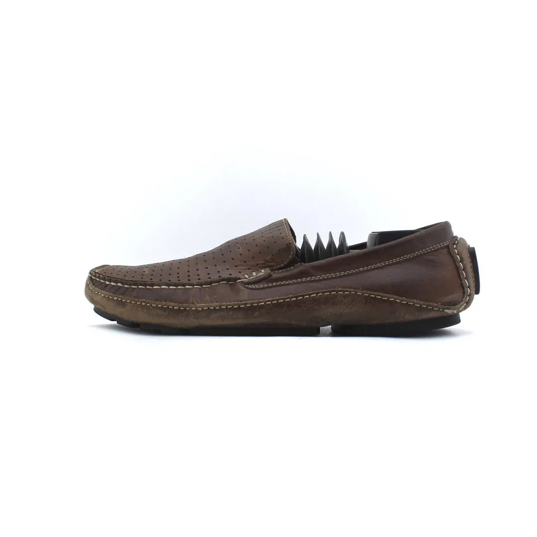 CLARKS ..
