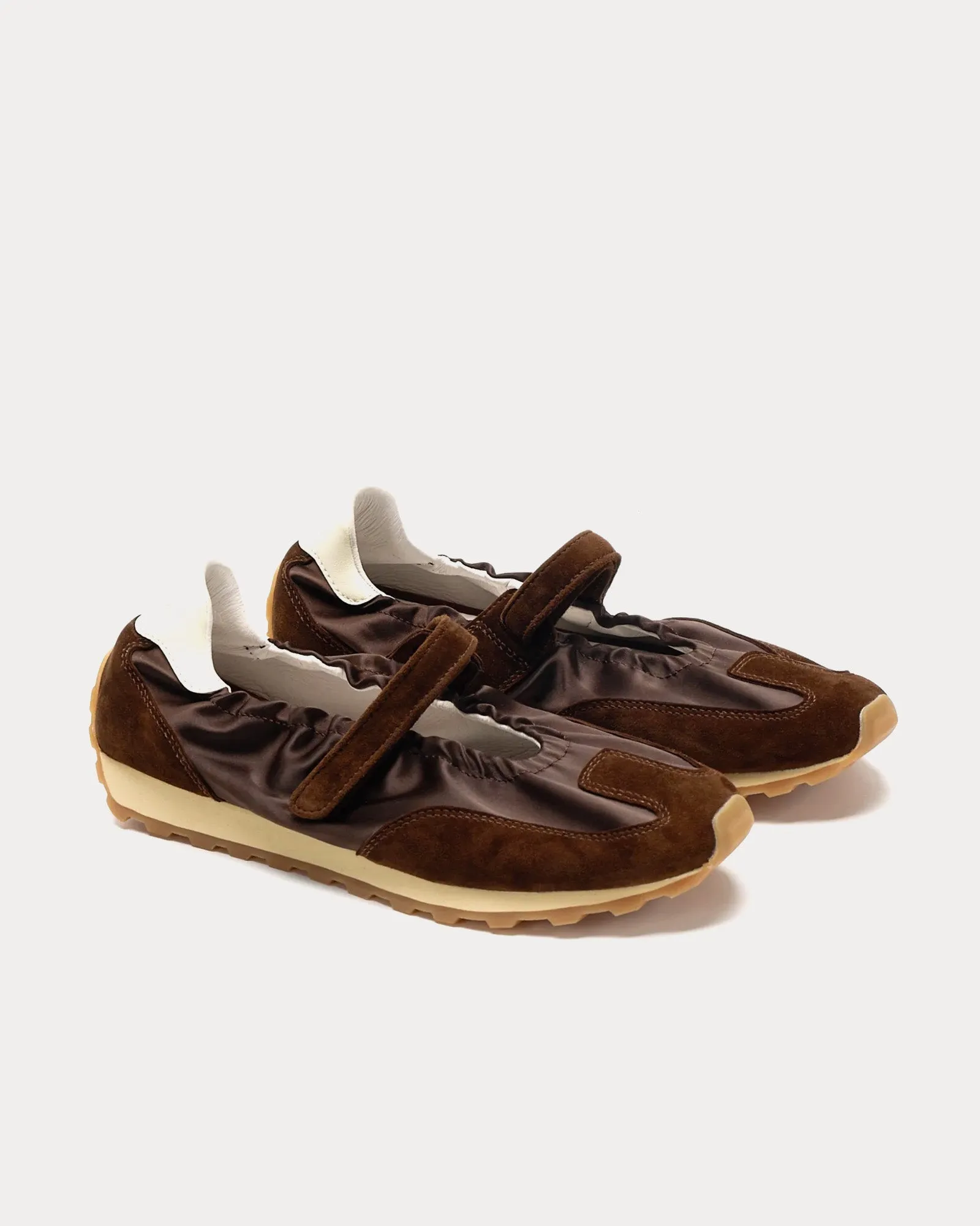 Mary Jane Runner Demitasse / Antique White Slip On Sneakers