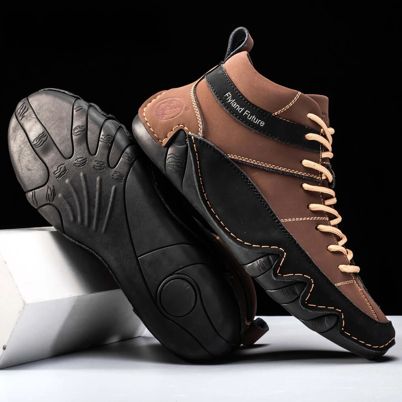 Men's Leather Athletic Sneakers with Wavy Grip Sole