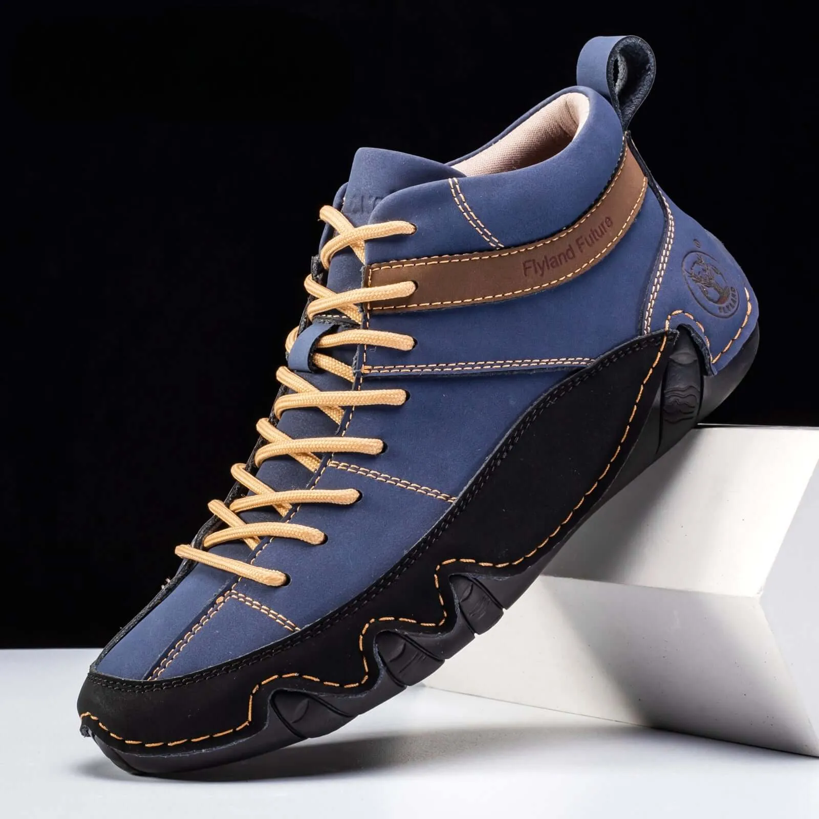 Men's Leather Athletic Sneakers with Wavy Grip Sole