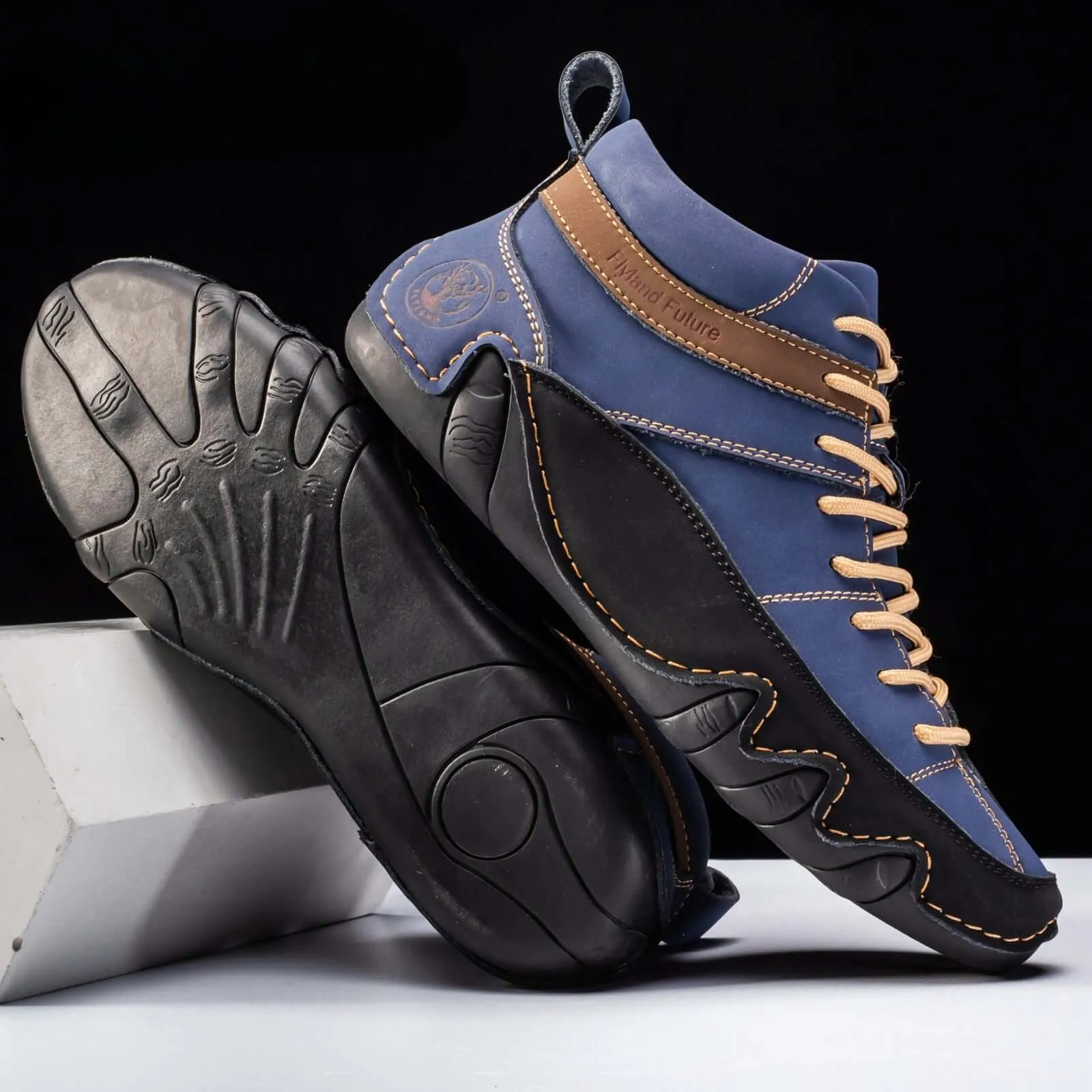 Men's Leather Athletic Sneakers with Wavy Grip Sole
