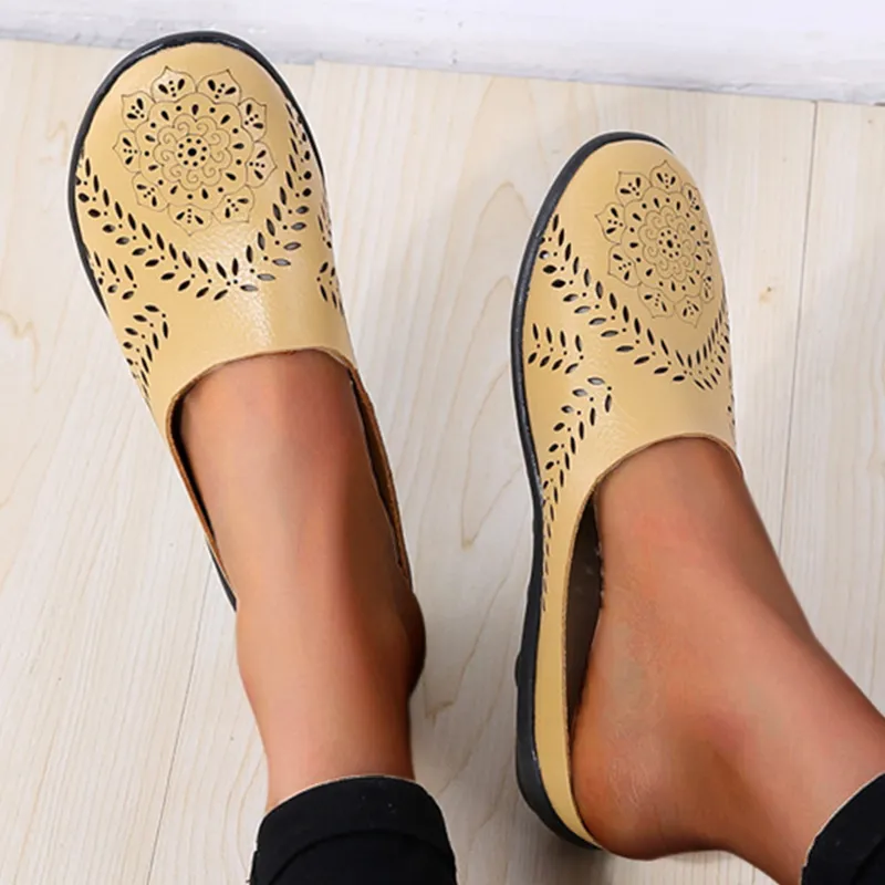 Nanccy Casual All-match Hollow Slippers