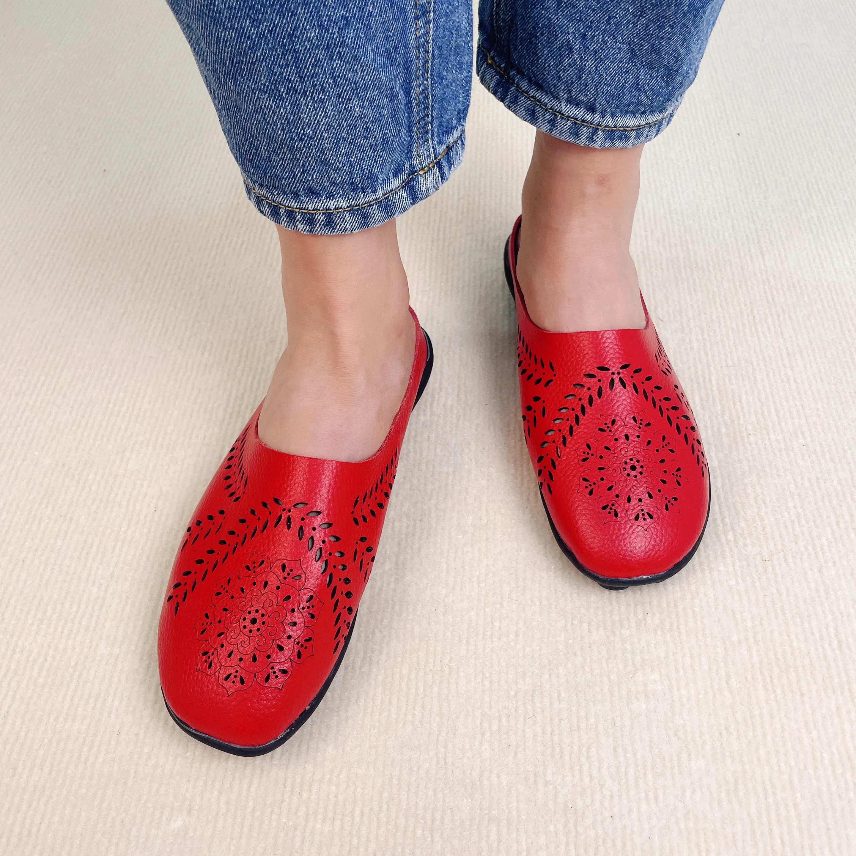 Nanccy Casual All-match Hollow Slippers