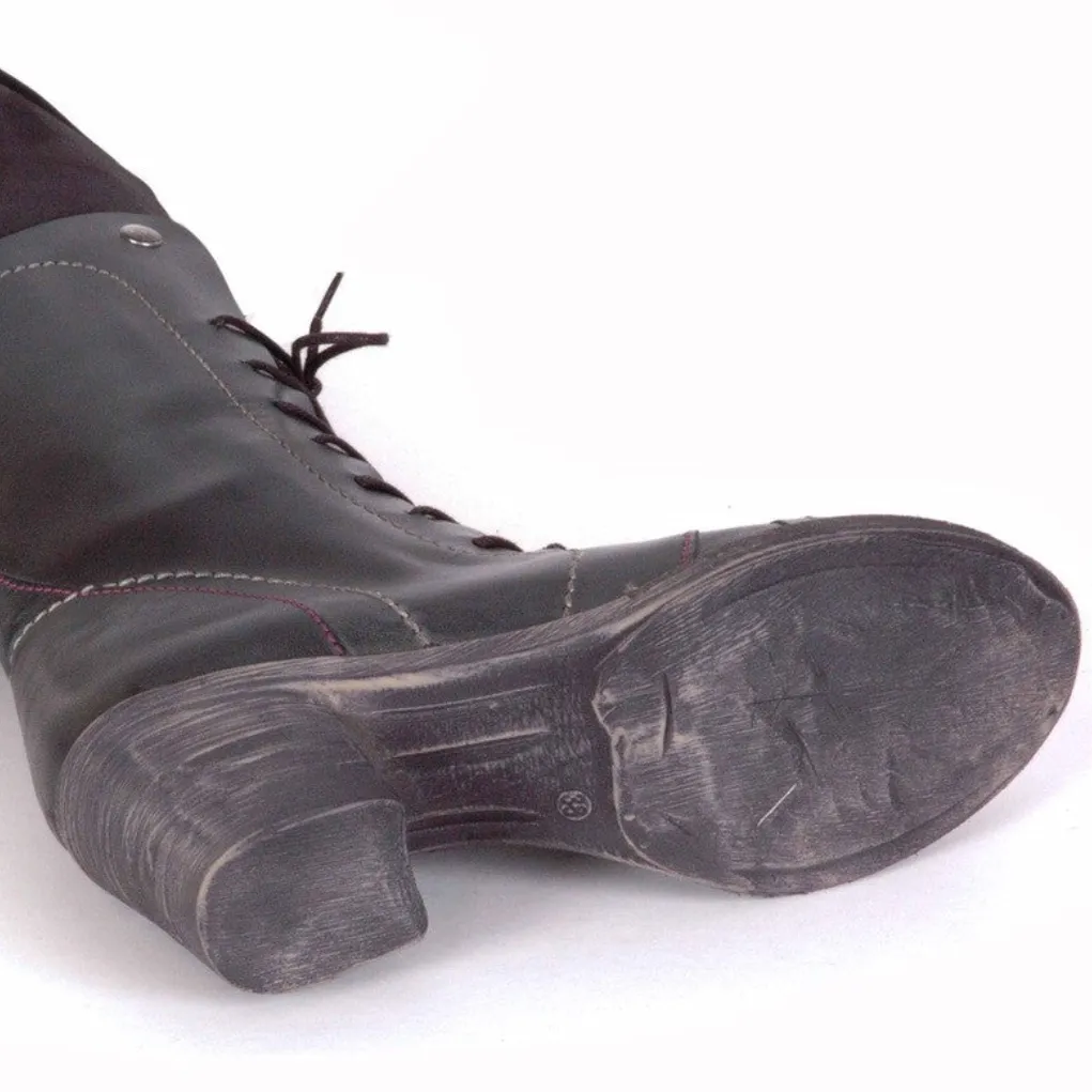 Voyage - Black leather/suede- LAST PAIRS 37 AND 38!