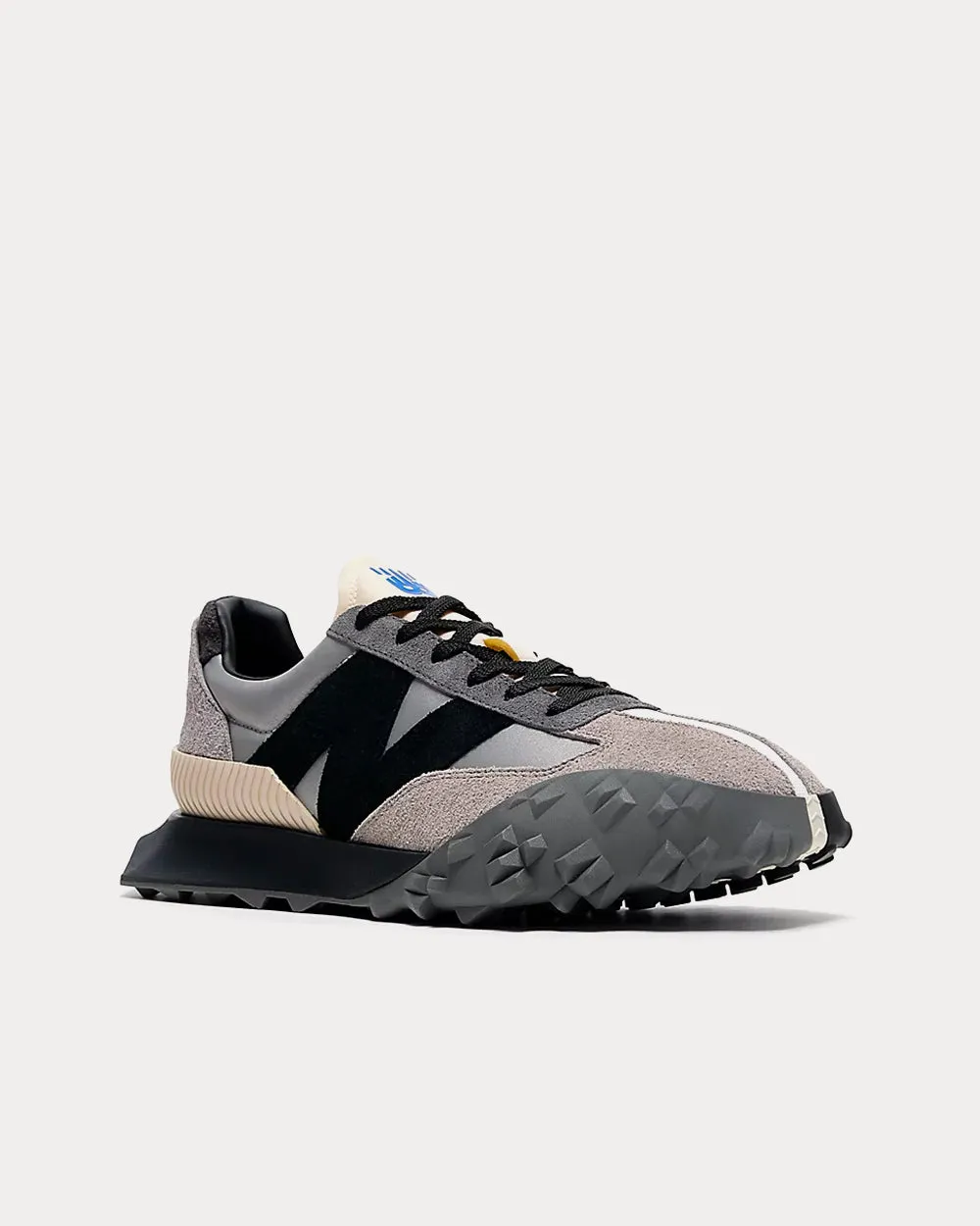 XC-72 Castlerock with Black Low Top Sneakers