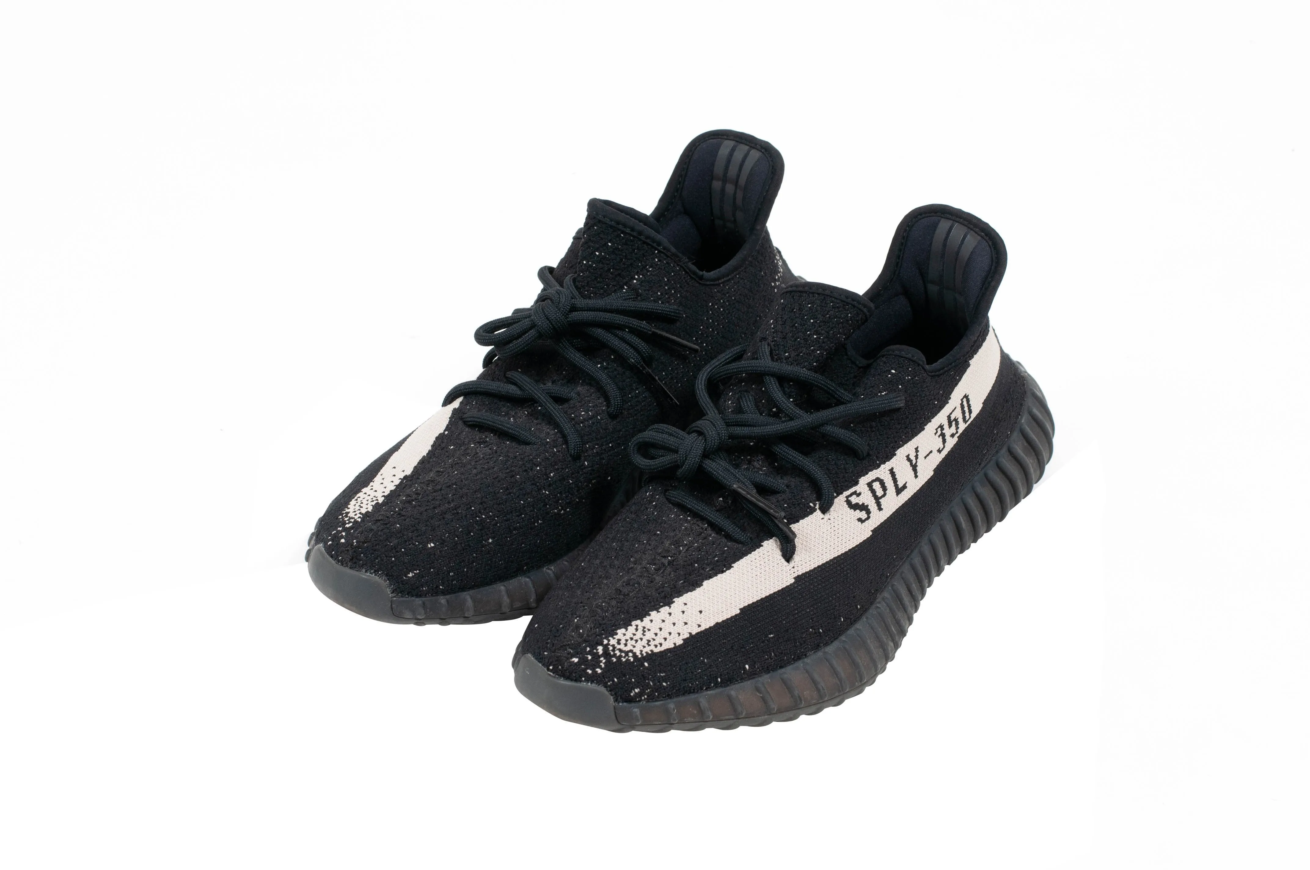 Yeezy Boost 350 V2 Core (Black/White)